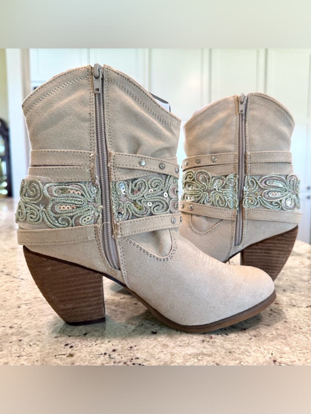 Not Rated Brand Beige Boots with Embroidered Green Accents "NEW" - Picture 6 of 15